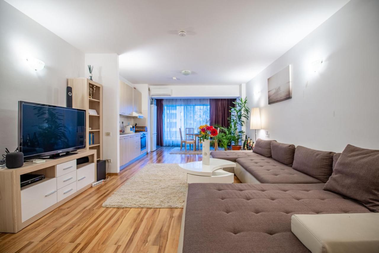 Luxury Two Room Apartment In The Heart Of Bucharest Luaran gambar