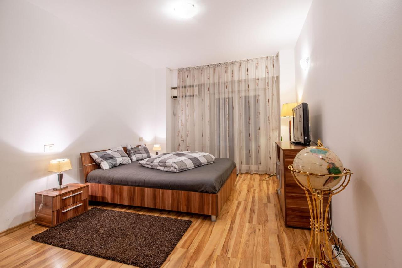 Luxury Two Room Apartment In The Heart Of Bucharest Luaran gambar